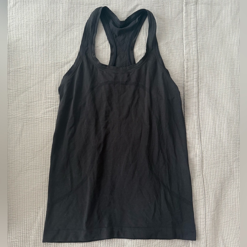 Lululemon Swiftly Tech Tank Top Hip Length in Black size 6